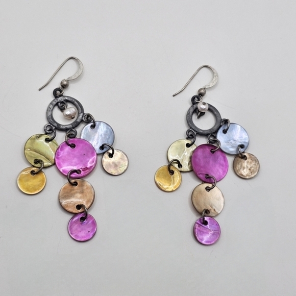 ⭐️40% Off⭐️ Colorful Pearlized Shell Dangle Earrings - Picture 1 of 4